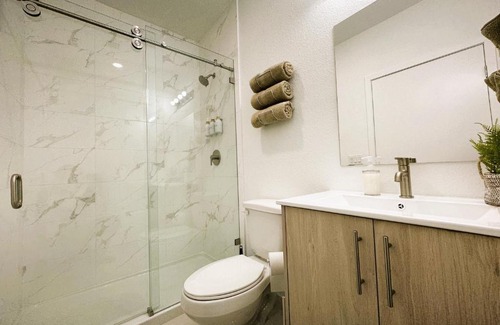 Florida City House | Modern Beach 100 percent Concrete Decor FL Gateway Keys