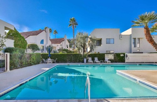 Palm Desert Condo | Modern, beautiful 2-bedroom condo in the heart of El Paseo, Palm Desert.