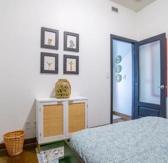 Beltline House | Modern Beltline Escape Sky-High Views DT Views