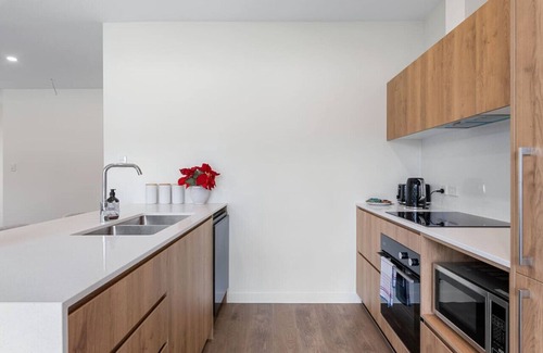 Capalaba House | Modern BrandNew House near Mall/Park with 2Parking