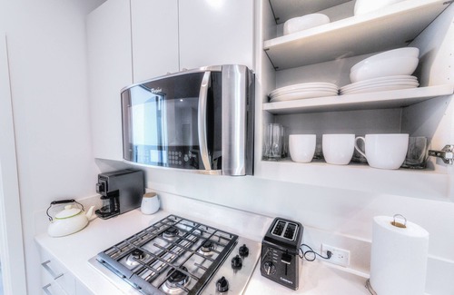 Zilker Apartment | Modern Bright Clean New Apartment Walk To Zilker, Close To Downtown