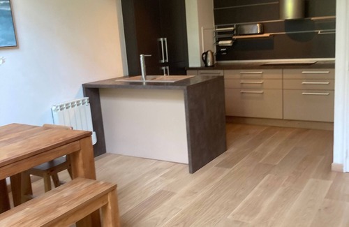 Gentilly House | Modern Bright Loft South Paris. Direct Connection to Metro and Airport. Parking
