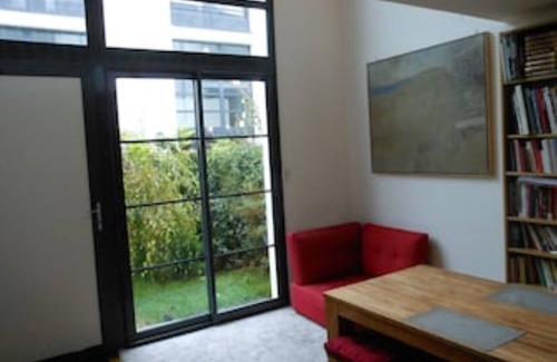 Gentilly House | Modern Bright Loft South Paris. Direct Connection to Metro and Airport. Parking