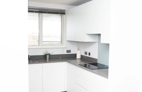 Ferndale Apartment | Modern Brixton Apartment