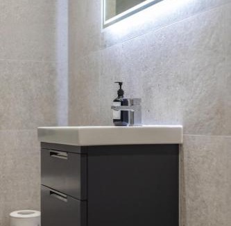 Coldharbour Apartment | Modern Brixton Apartments