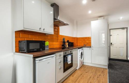 Halifax Apartment | Modern Budget 1 Bed Flat in Halifax Centre