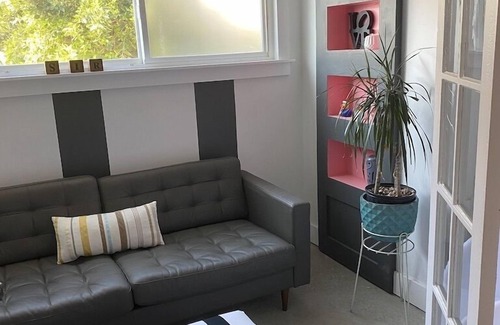 Mid City House | Modern Bungalow in Mid City
