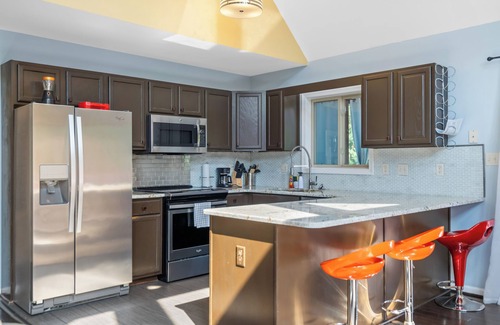 The Woods House | Modern cabin at the woods resort with 3-Bedroom, 2F-bath, Central Air/Heat