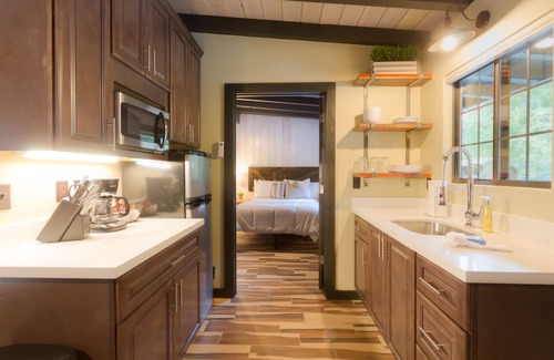 Sedona Cabin | Modern cabin for 6 with views of the red rocks and next to Slide Rock State park