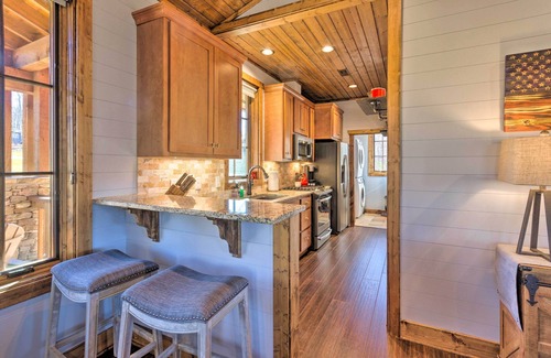 Tuckasegee Cabin | Modern Cabin w/Deck, Grill & Chinquapin Amenities