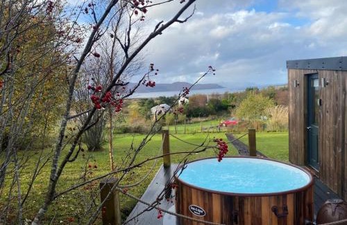 Breakish Apartment | Modern cabin with stunning views & private hot tub