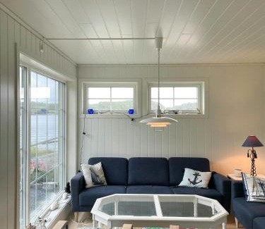 Kragero House | Modern Captains House On Beautiful Skåtøy