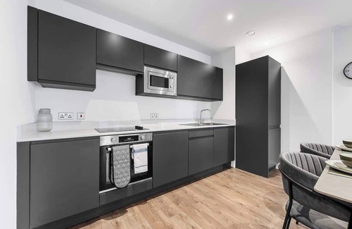 Salford Apartment | Modern Central Apartment by City SuperHost