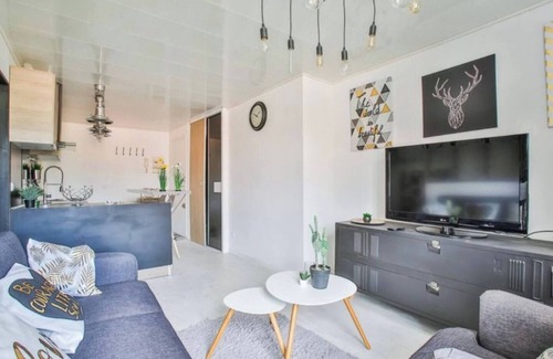 Clermont-Ferrand Apartment | Modern, central haven of peace