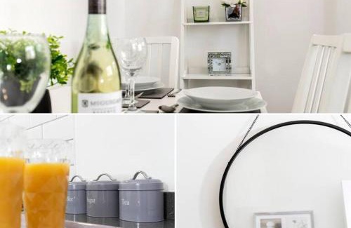Darlington Apartment | Modern centrally located 3 bed property with TVs in each bedroom super fast WiFi and crisp white hotel linen hosted by Our Home Short Stays