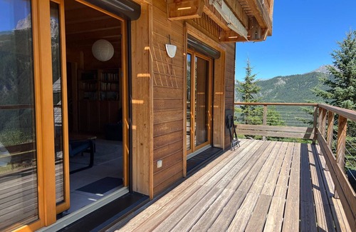 Pra Loup Ski Chalet | Modern chalet 4 bedrooms, south terrace, parking, Pra Loup