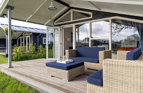 Terkaple House | Modern chalet near Lake Sneek