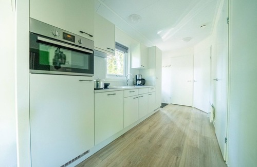 Maarn Ski Chalet | Modern chalet with dishwasher, 20 km. from Utrecht