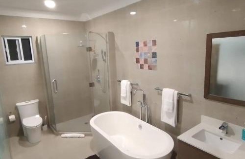 St. Ann's Bay Villa | Modern, chic waterfront 3-bedroom villa w/pool