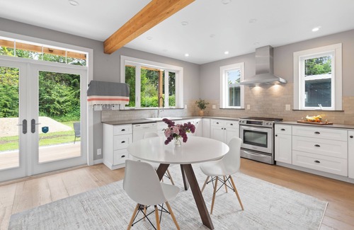 Edgemoor House | Modern Chuckanut Village 3-bed House with Office, Just Steps to Water & Trails