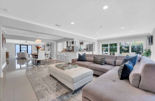 Bel Air House | Modern Coastal Style | Walk To Beach | Heated Pool | Tranquility | Ocean Mist Key | RESlDENCES