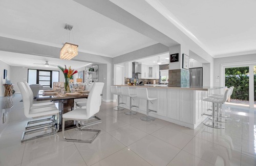 Bel Air House | Modern Coastal Style | Walk To Beach | Heated Pool | Tranquility | Ocean Mist Key | RESlDENCES