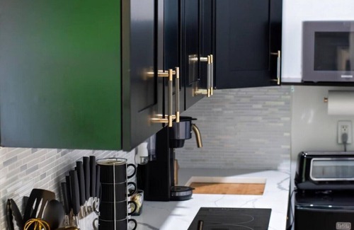 Tavernier Apartment | Modern Coastal Suite | Walk to Beach + Dining