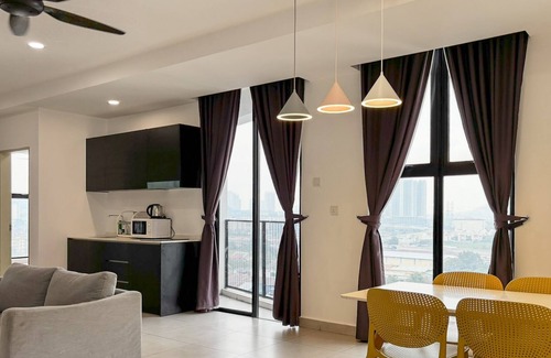 Kuala Lumpur Apartment | Modern Comfort 2BR2B Near Mitec Kuala Lumpur