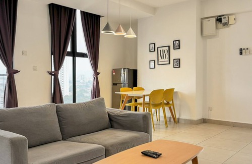 Kuala Lumpur Apartment | Modern Comfort 2BR2B Near Mitec Kuala Lumpur