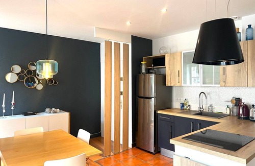 Poitiers Apartment | Modern comfort - apartment in the city center
