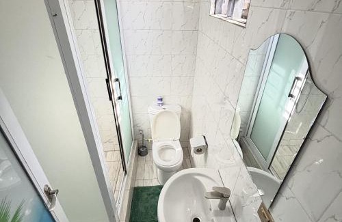 Teshie Apartment | Modern comfort Getaway