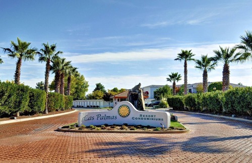St. George Condo | Modern Comfort Ground floor Condo near Family Pool w/ access to Resort Amenities