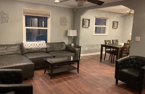 Mossy Oaks House | Modern Comfort in Mossy Oaks!
