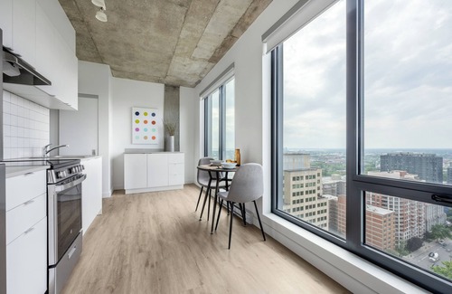 Shaughnessy Village Apartment | Modern Comfort in the Heart of Montreal