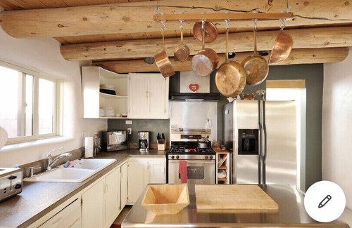 Historic Eastside House | Modern Comfort - New AC - Best Location - Large HOT TUB - Last min Deals!