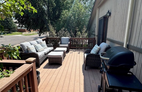 Casper House | Modern Comforts - Stay/Work/Play
