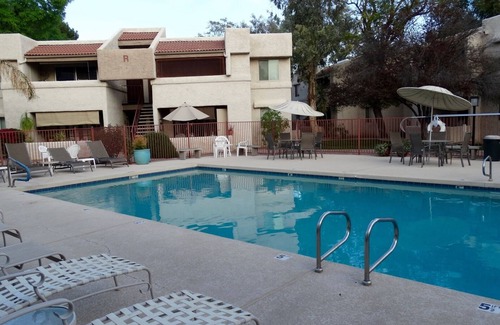Paradise Valley Village Condo | Modern Condo in a Quite Neighborhood Near Paradise Valley Mall