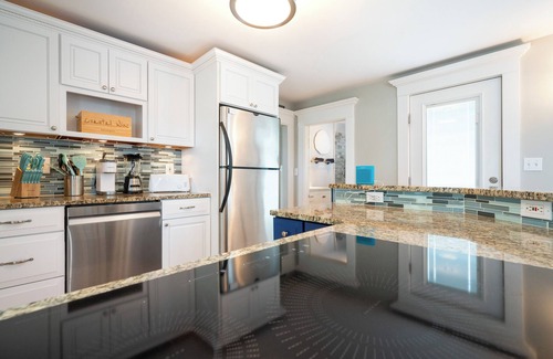Ogunquit Condo | Modern condo in ideal Ogunquit location