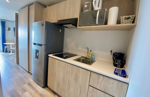 Maho Apartment | Modern condo in Maho,ocean&airport view, pool&gym, walk to Maho&Mullet beach