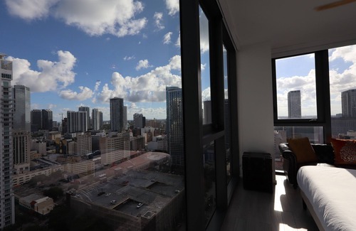 Downtown Miami Apartment | Modern Condo in Prime Spot