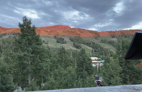 Brian Head Condo | Modern condo overlooks Brian Head Ski Resort