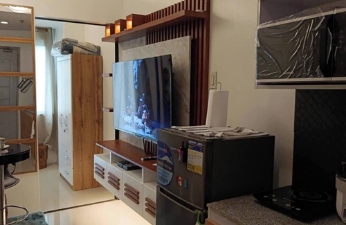 Santo Cristo Condo | Modern Condo Retreat in Quezon City with Resort-Style Pool