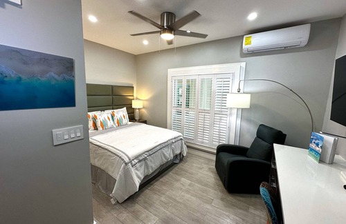 The Bight Hotel | Modern Condo w/resort amenities. Steps from Grace Bay Beach