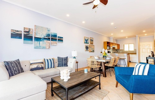 Tamarindo Condo | Modern condo with ocean view - Directly across the street from Tamarindo Beach