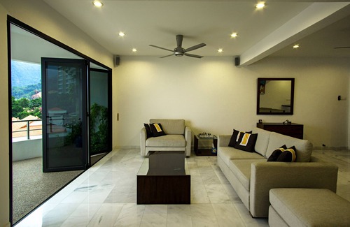 Tanjung Bungah Condo | Modern condo with stunning views