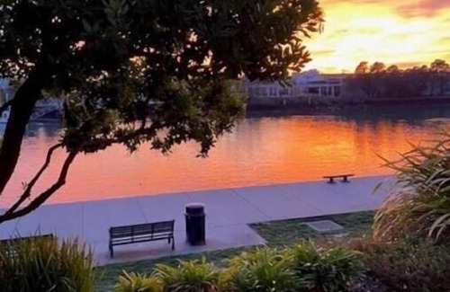 Alameda Condo | Modern Condo With Estuary Views-Monthly Discount!