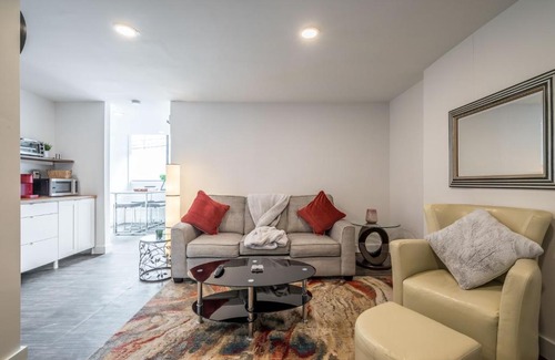 Bedford Apartment | Modern Contemporary 2 Bedroom Suite