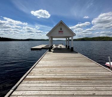 Dwight Villa | Modern Cottage Algonquin, Muskoka