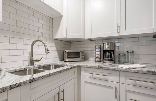 Clearwater House | Modern Cottage Central to Many Beaches!