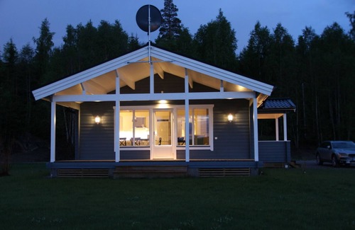 Svardsjo Ski Chalet | Modern cottage on the beautiful Hinsen lake